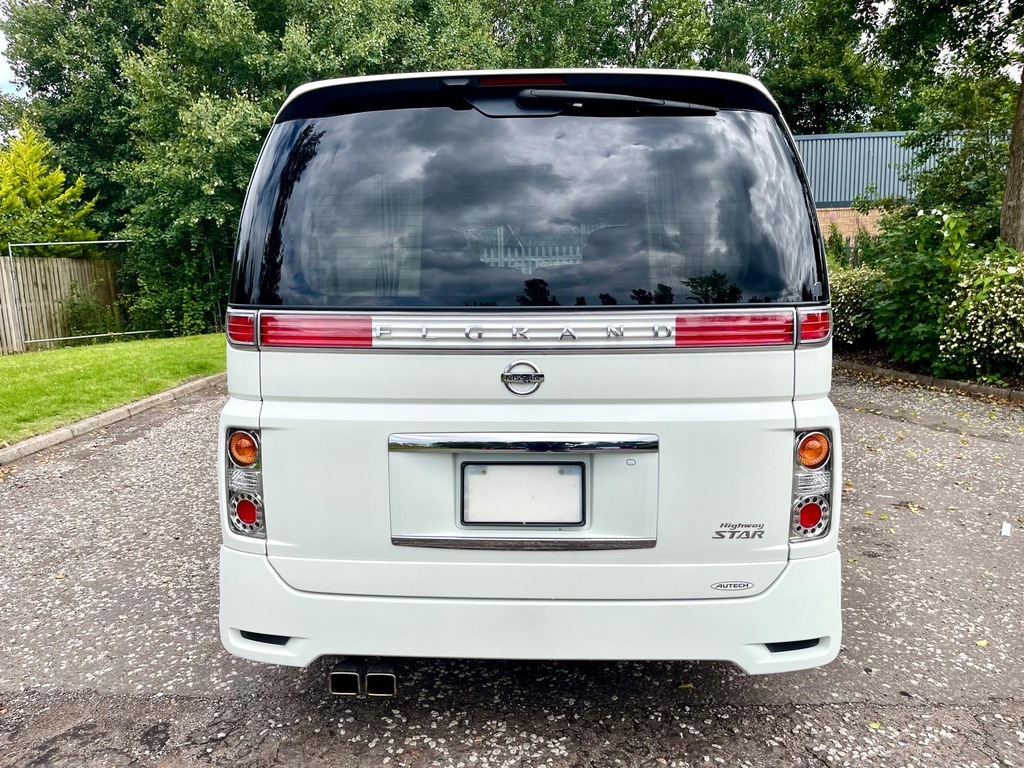 Nissan Elgrand Fresh Import 3.5 8 Seats Mpv 4 Grade Sunroof White #5