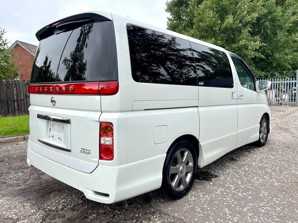 Nissan Elgrand Highway Star Fresh Import 8 Seats Mpv 4 Grade White #6