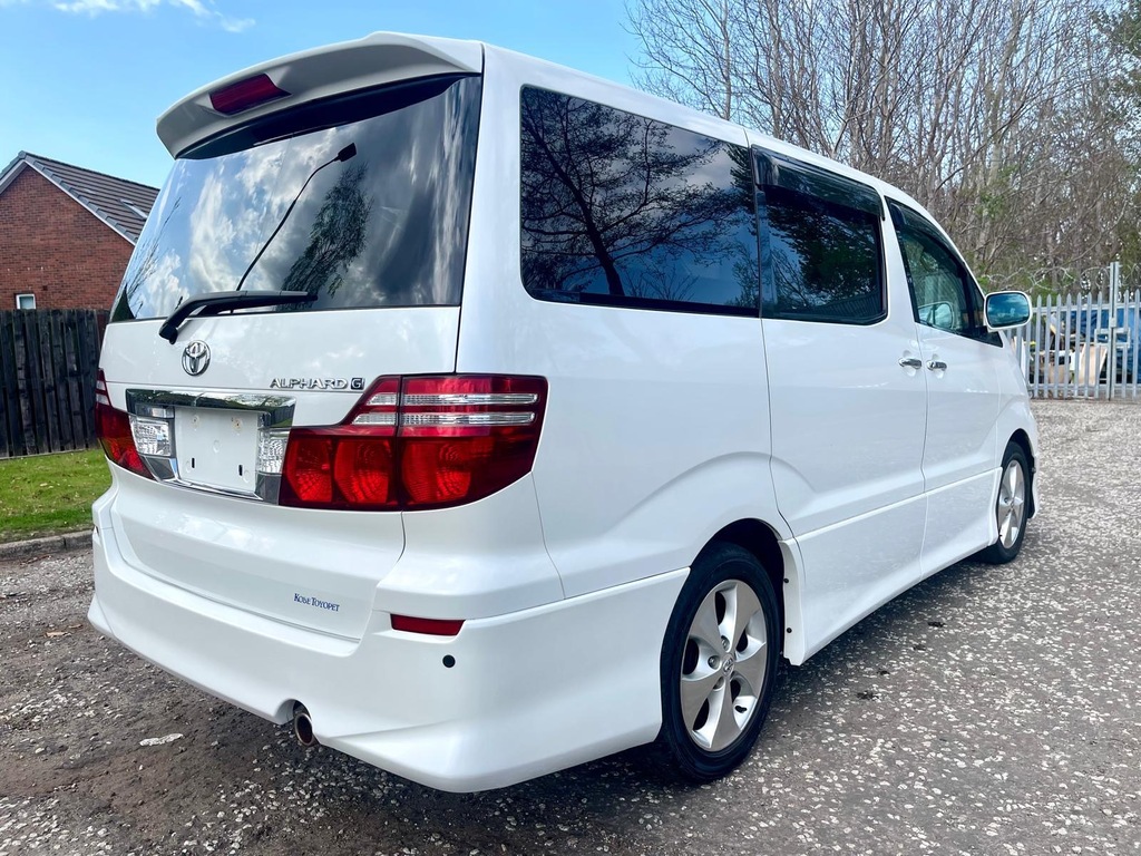 Toyota Alphard Fresh Import G Edition 2.4 4Wd 8 Seats Mpv Pe White #4