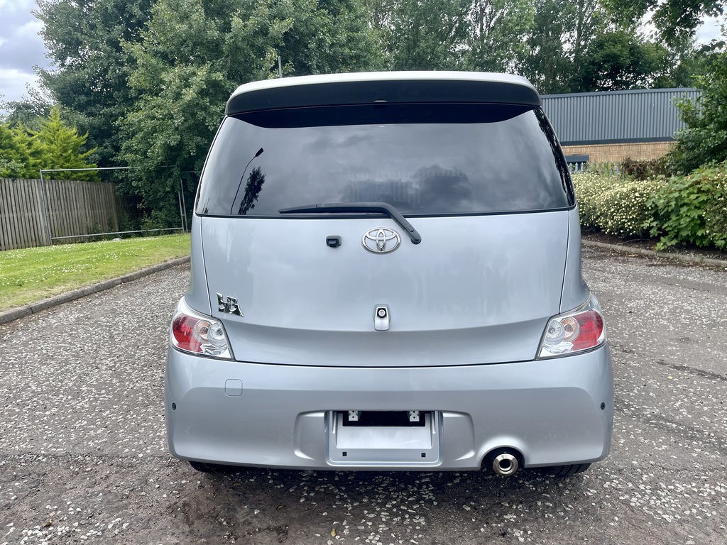 Toyota bB 1.5 Vvt-i Icon White #5