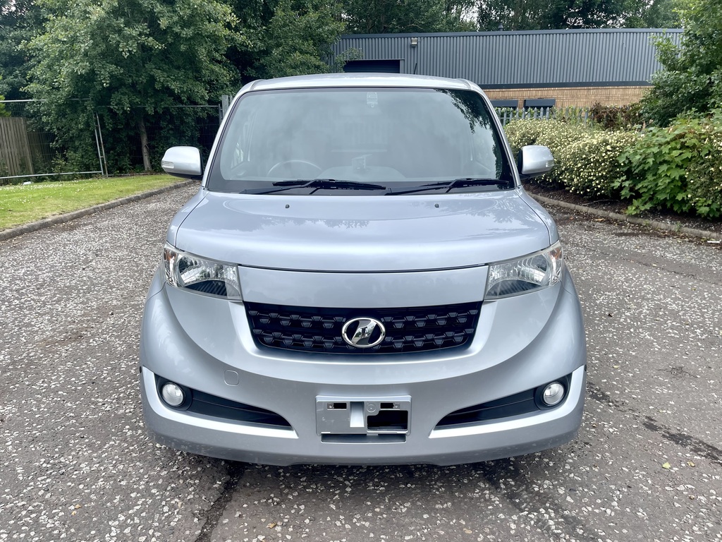 Toyota bB 1.5 Vvt-i Icon White #2