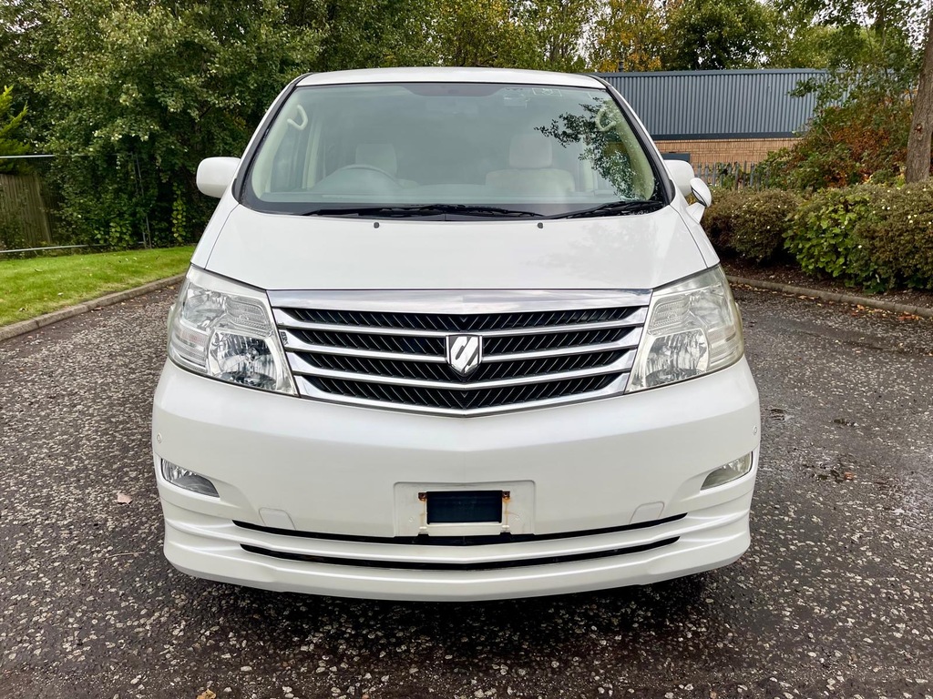 Toyota Alphard Fresh Import G Edition 2.4 8 Seats Mpv White #2