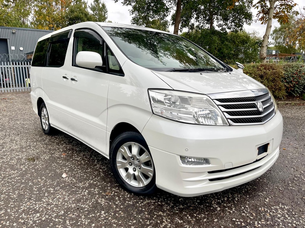 Toyota Alphard Fresh Import G Edition 2.4 8 Seats Mpv White
