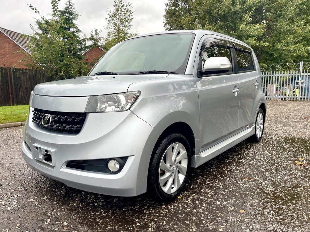 Toyota bB Wish 2.0Z White #3