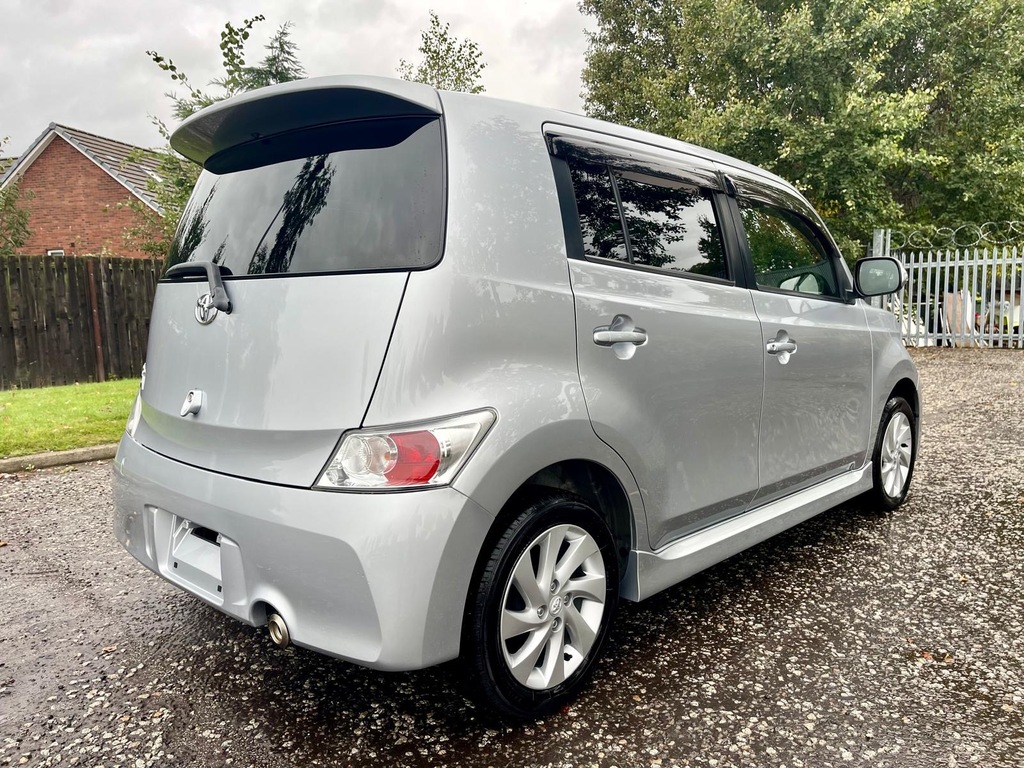 Toyota bB Wish 2.0Z White #6