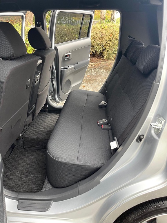 Toyota bB Wish 2.0Z White #16