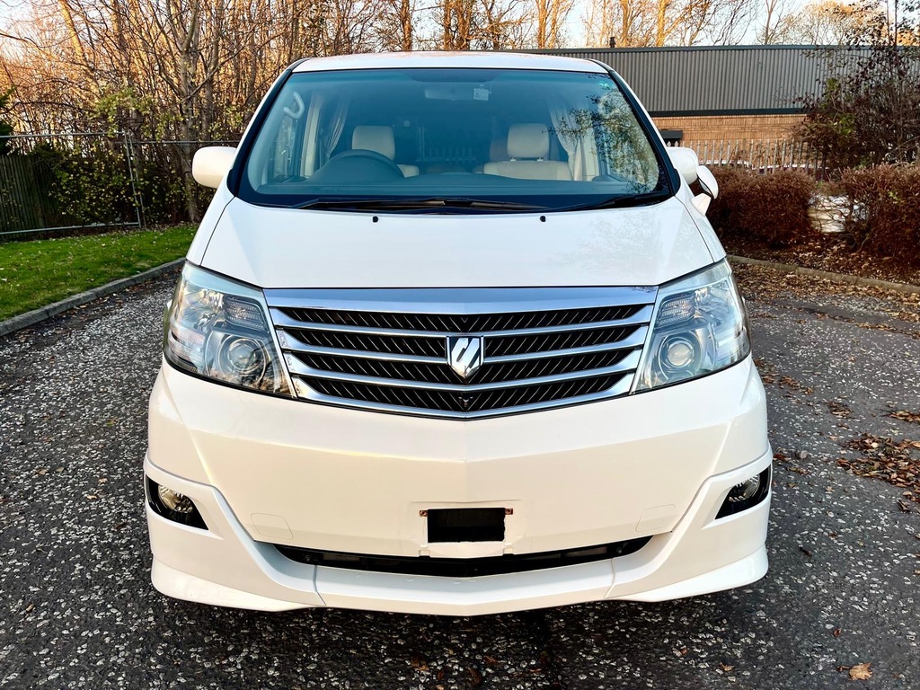 Toyota Alphard Fresh Import G Edition 2.4 8 Seats Mpv White #2