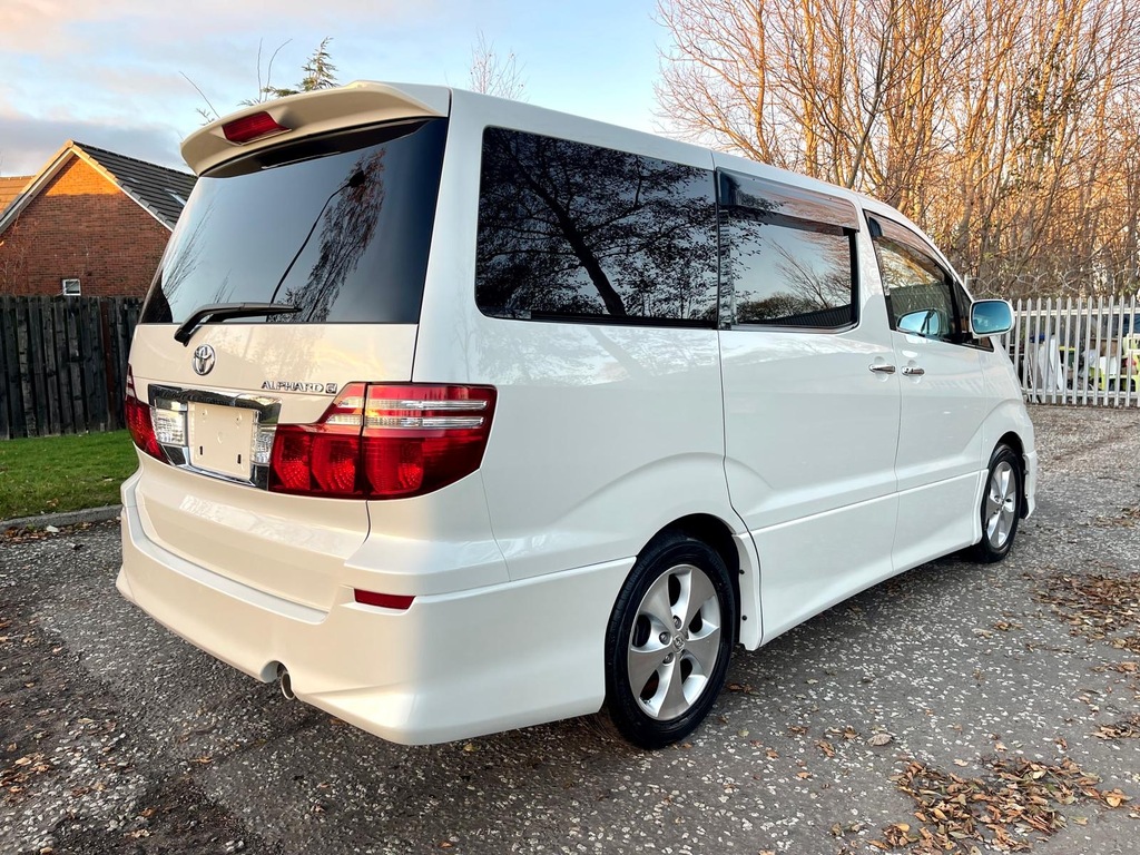 Toyota Alphard Fresh Import G Edition 2.4 8 Seats Mpv White #6