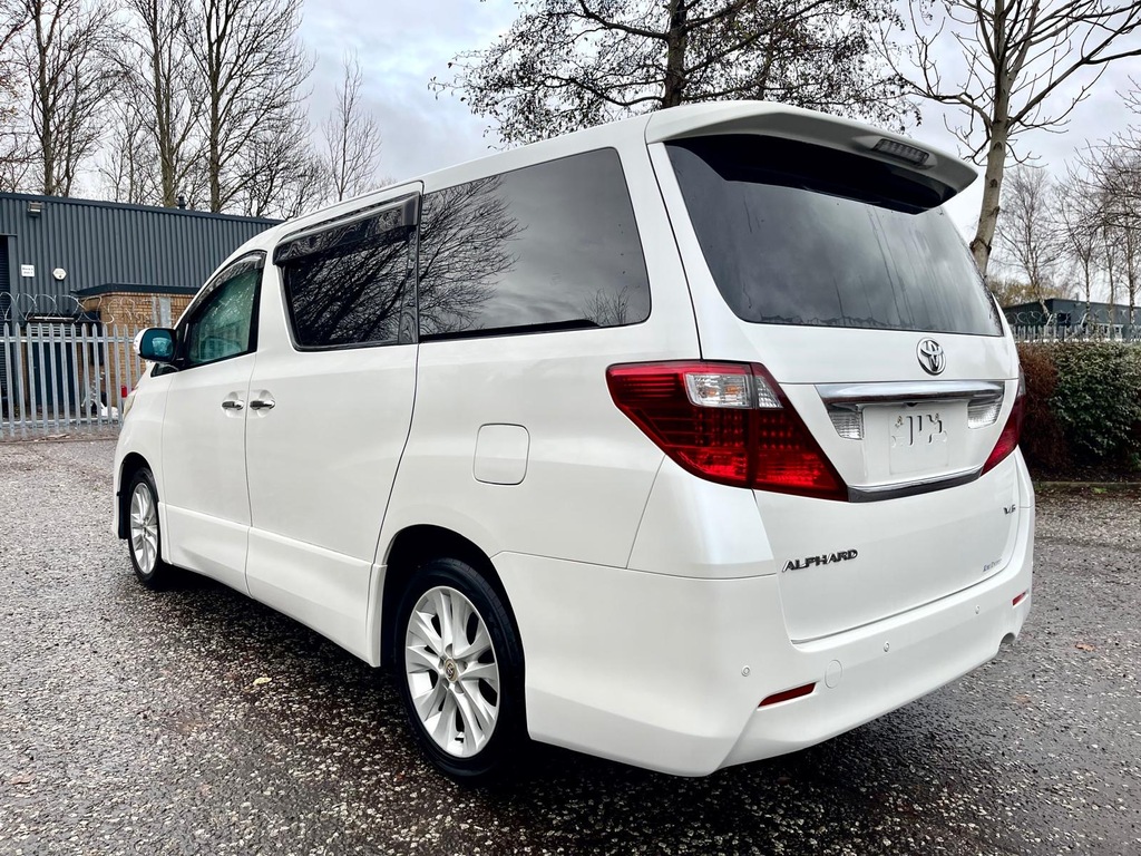Toyota Alphard Fresh Import G Edition 3.5 4Wd 7 Seats Mpv Pe White #4