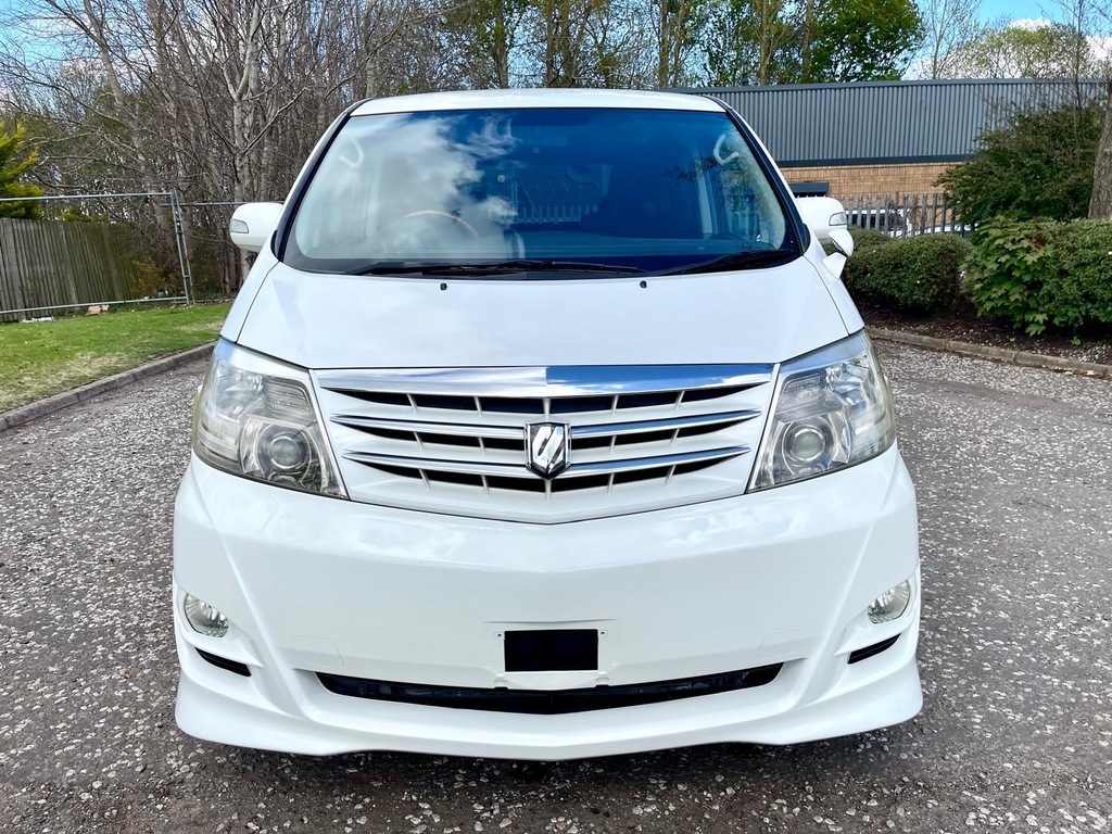 Toyota Alphard Fresh Import V Edition 2.4 8 Seats Mpv White #2