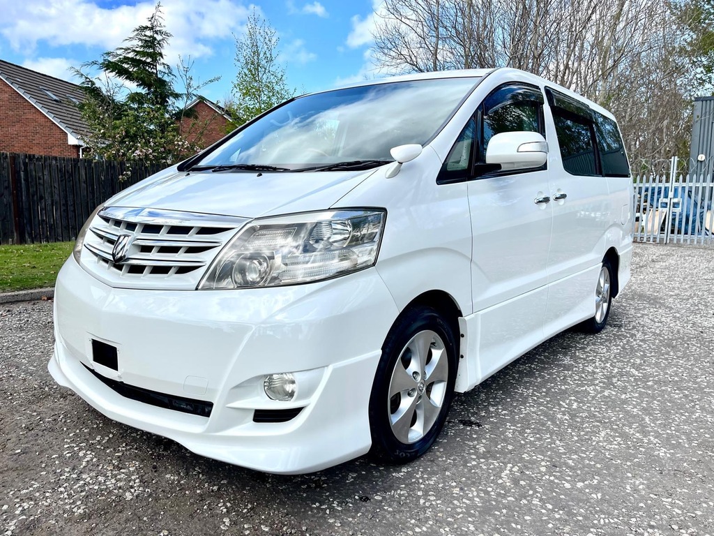Toyota Alphard Fresh Import V Edition 2.4 8 Seats Mpv White #3