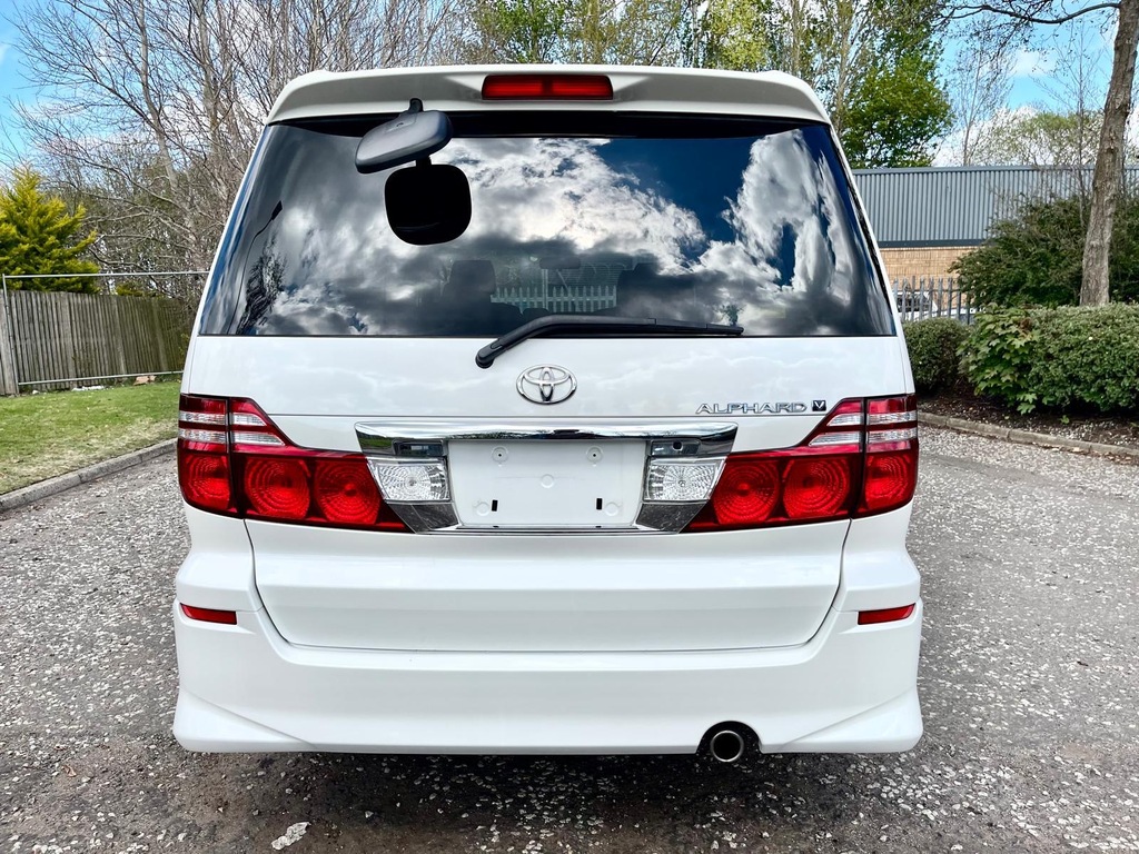 Toyota Alphard Fresh Import V Edition 2.4 8 Seats Mpv White #5