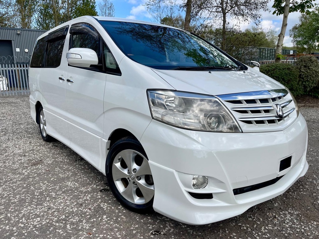 Toyota Alphard Fresh Import V Edition 2.4 8 Seats Mpv White