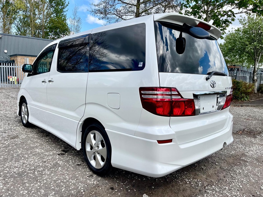 Toyota Alphard Fresh Import V Edition 2.4 8 Seats Mpv White #6