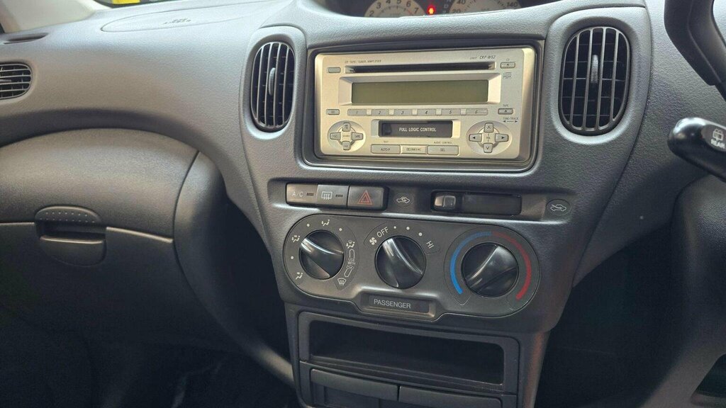 Toyota Yaris Verso 1.3 Vvt-i T3 2004 Beige #11