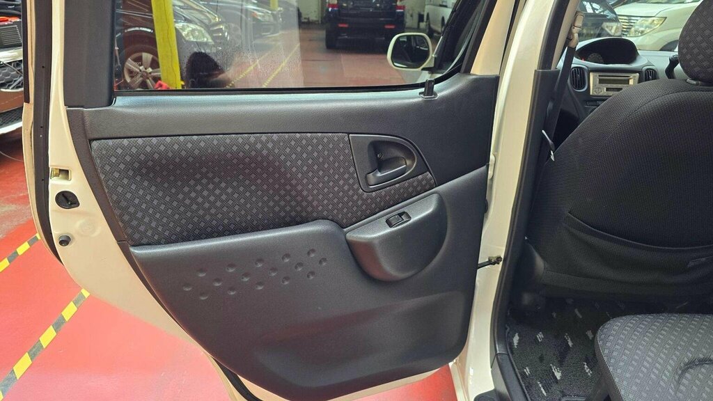 Toyota Yaris Verso 1.3 Vvt-i T3 2004 Beige #13