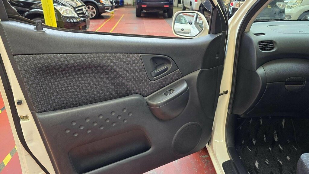 Toyota Yaris Verso 1.3 Vvt-i T3 2004 Beige #16