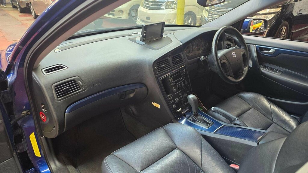 Volvo V70 Estate 2.4 Ocean Race Blue Ulez Free 200625 Blue #4