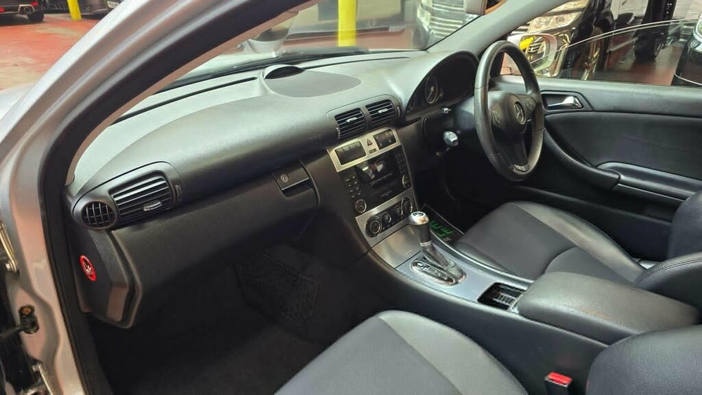 Mercedes-Benz CLC Class Hatchback 1.8 Clc180k Se Coupe Euro 4 20 Silver #6