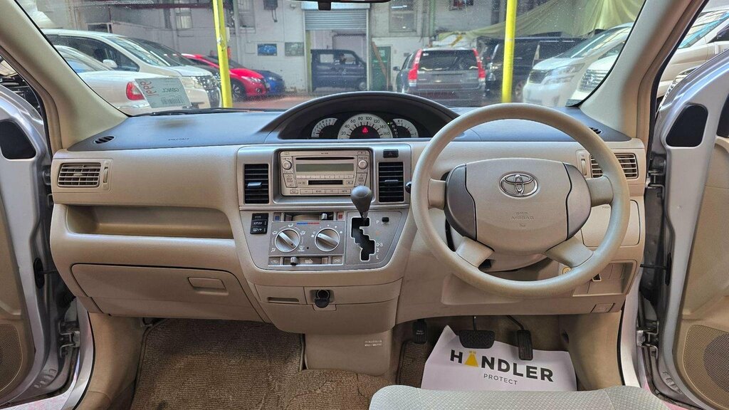 Toyota Raum Mpv 1.5 Lift Mobility Chair 201010 Silver #2