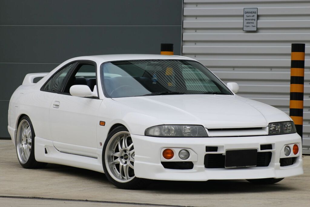Nissan Skyline Nissan Skyline R33 Gtst R33 Spec 2 Superb Rust Fre White #4