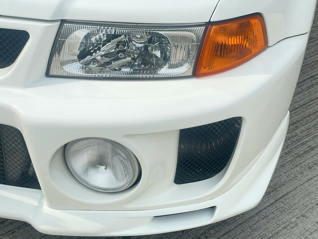 Mitsubishi Lancer Evolution Evo V 5 Gsr White #6