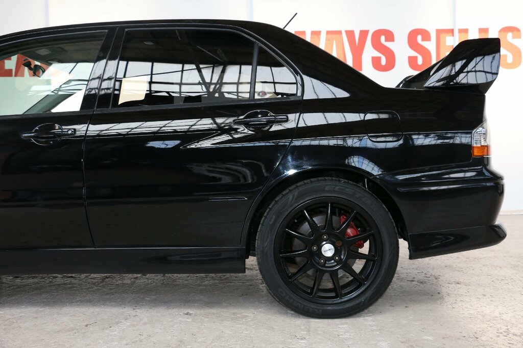 Mitsubishi Lancer Mitsubishi Lancer Evolution Evo 8 VIII Brilliant C Black #5