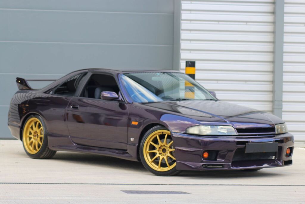 Nissan Skyline Coupe #27