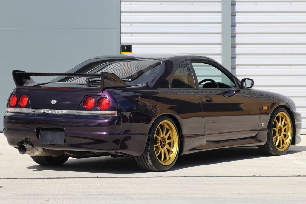 Nissan Skyline Coupe #18