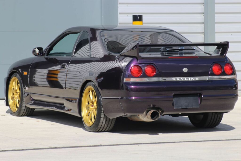 Nissan Skyline Coupe #15
