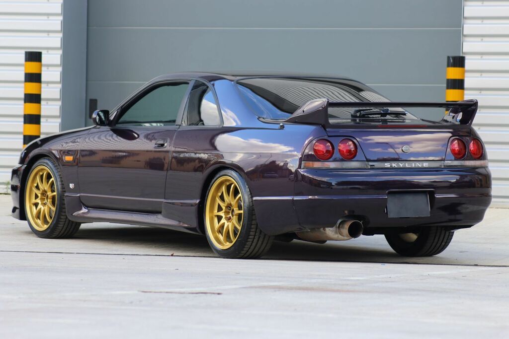Nissan Skyline Coupe #13