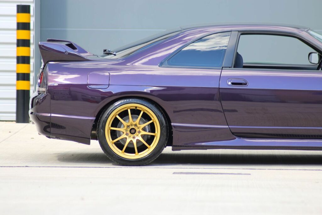Nissan Skyline Coupe #20