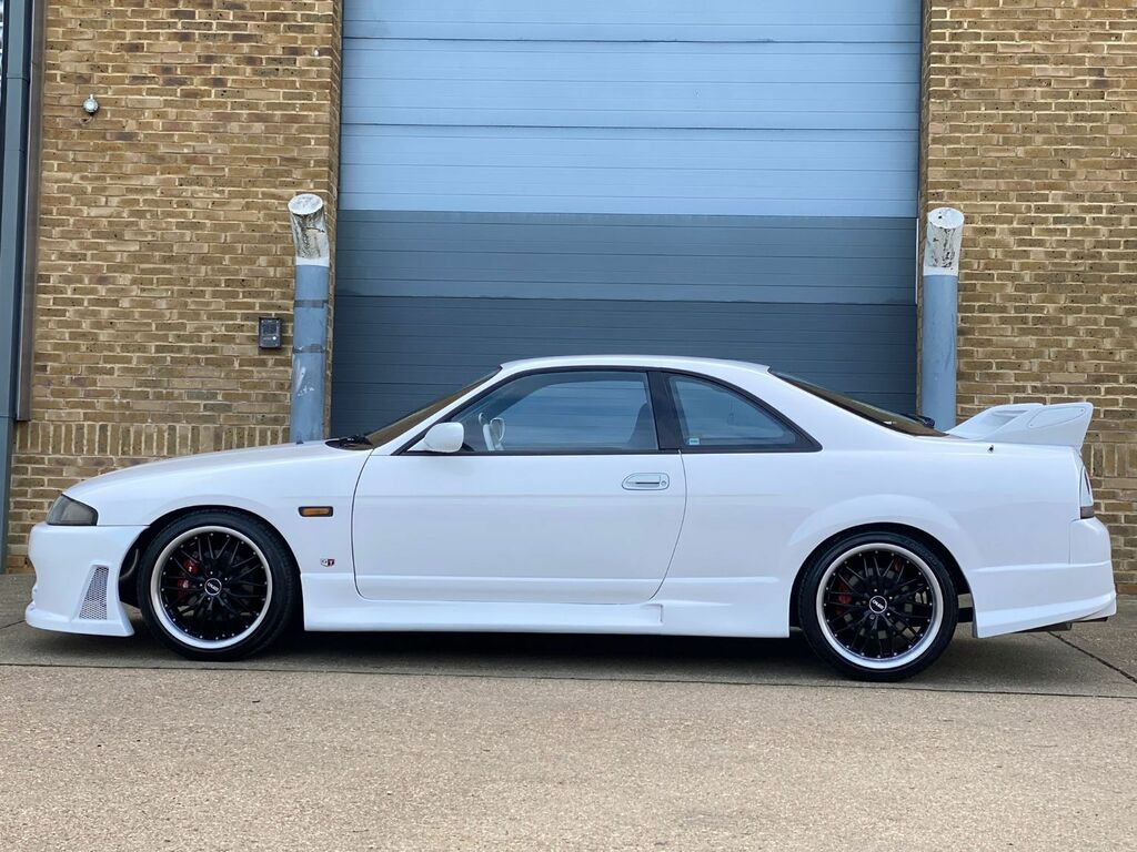 Nissan Skyline Nissan Slyline R33 Gtst 2.5 Turbo Rare Sought Afte Red #14