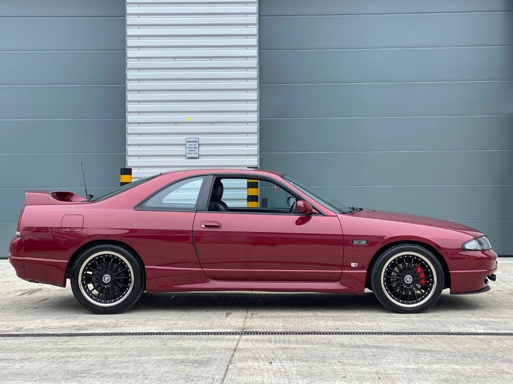 Nissan Skyline Stunnig R33 Gtst Rustfree Unwelded Example R33 Gtr White #12