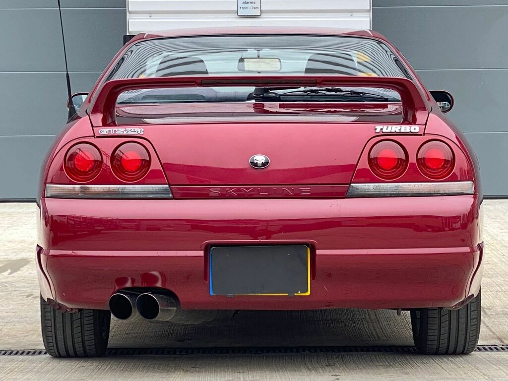 Nissan Skyline Stunnig R33 Gtst Rustfree Unwelded Example R33 Gtr White #25