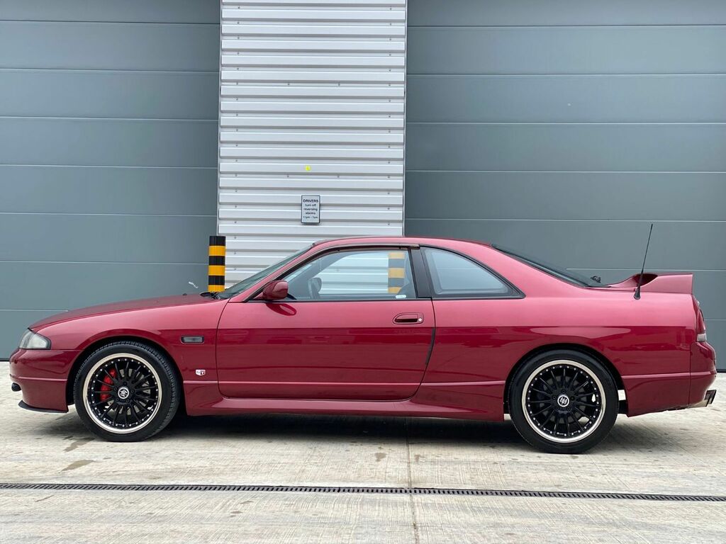 Nissan Skyline Stunnig R33 Gtst Rustfree Unwelded Example R33 Gtr White #30
