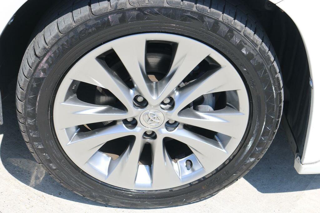 Toyota Vellfire Trd Sportivo White #4