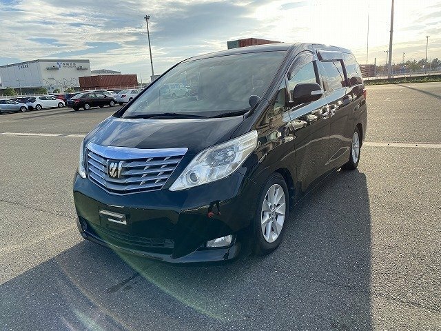 Toyota Alphard - Black
