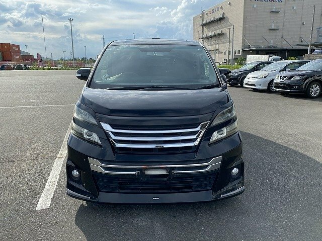 Toyota Vellfire - Black
