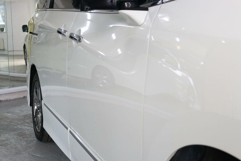 Nissan Elgrand -Fresh Import Stunning  White #2