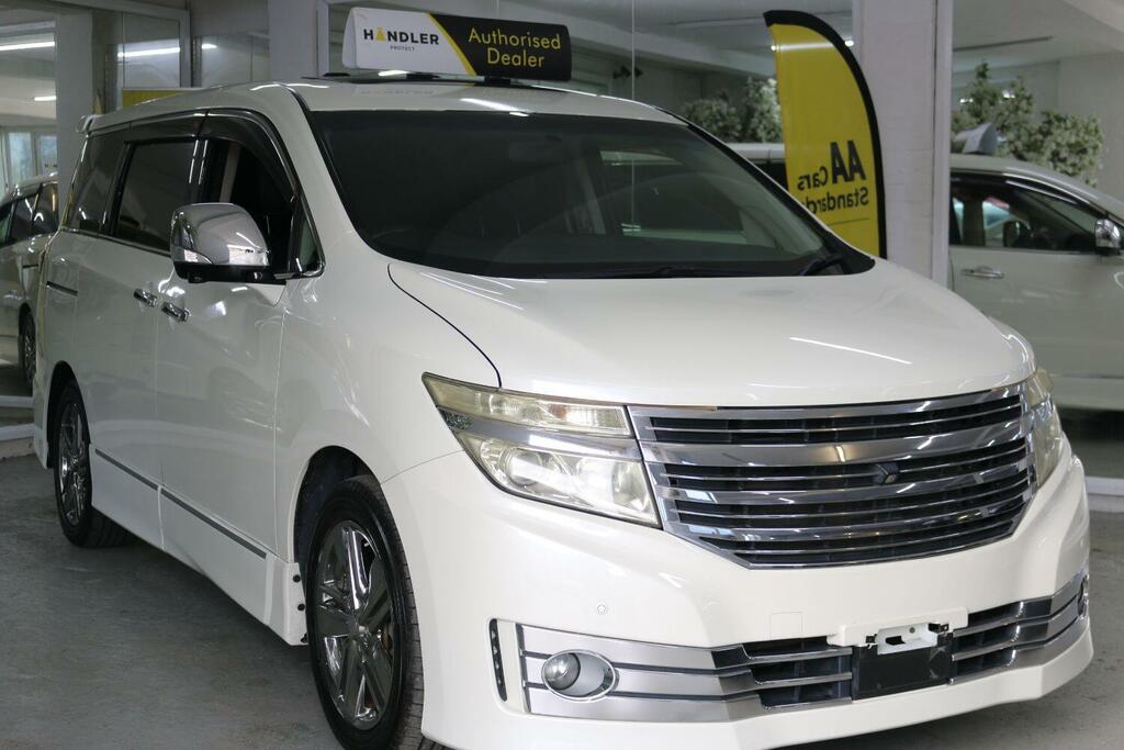 Nissan Elgrand -Fresh Import Stunning  White #4