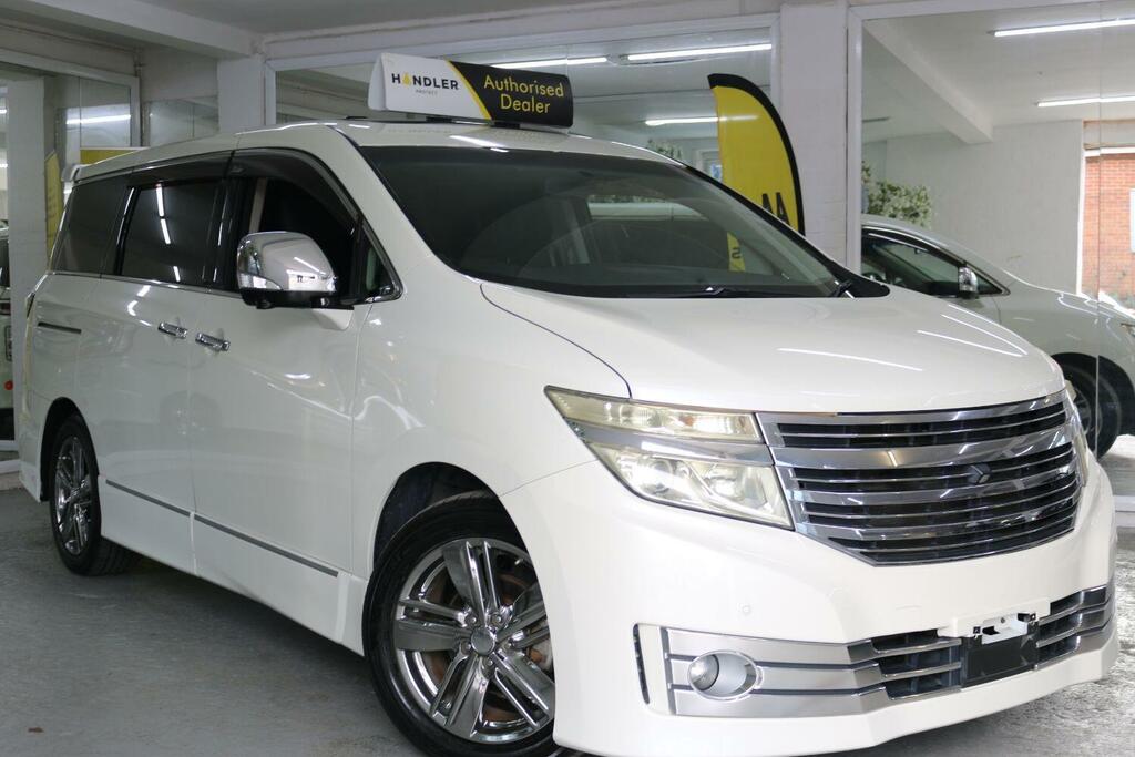 Nissan Elgrand -Fresh Import Stunning White