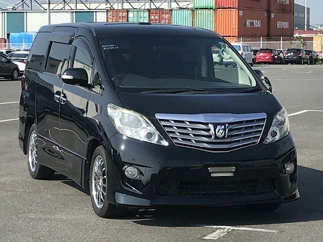 Toyota Alphard - Black