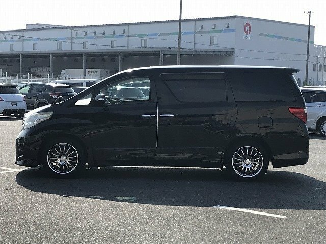 Toyota Alphard - Black #5