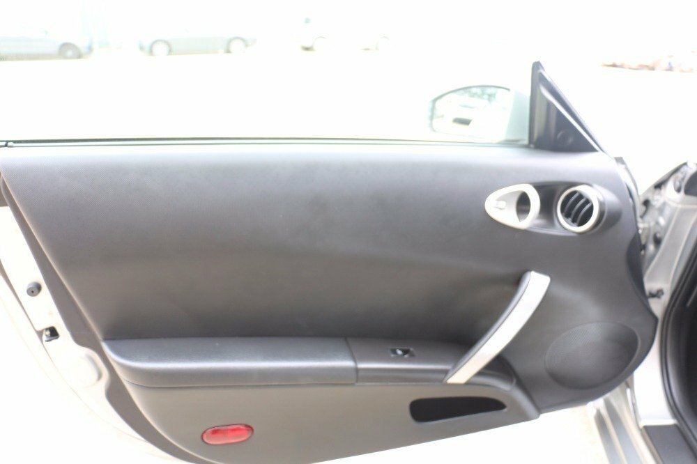Nissan 350Z 3.5 V6 White #22