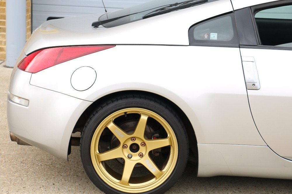 Nissan 350Z 3.5 V6 White #10