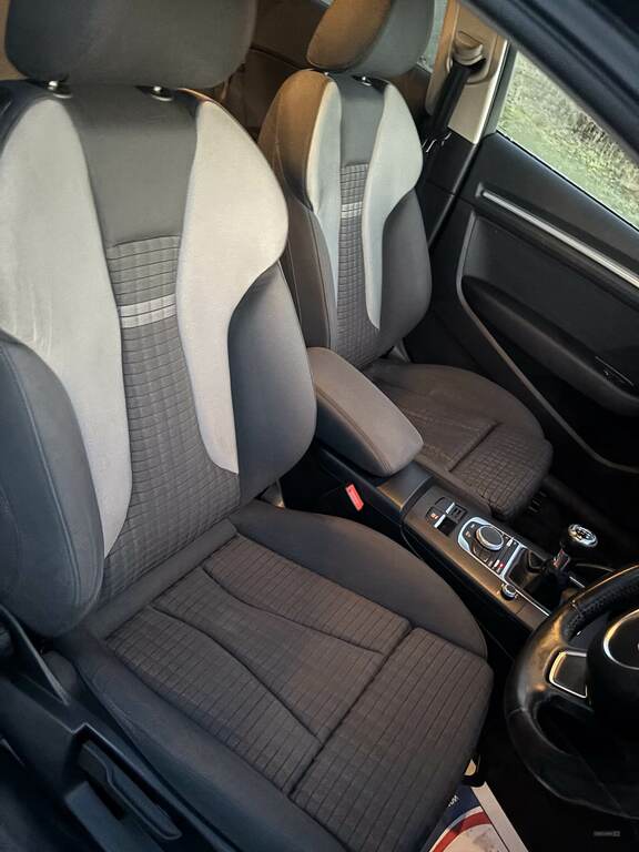 Audi A3 1.6 Tdi Sport MX63AWJ Black #3