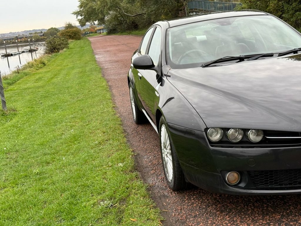 Alfa Romeo 159 2.4 Jtdm Black #33