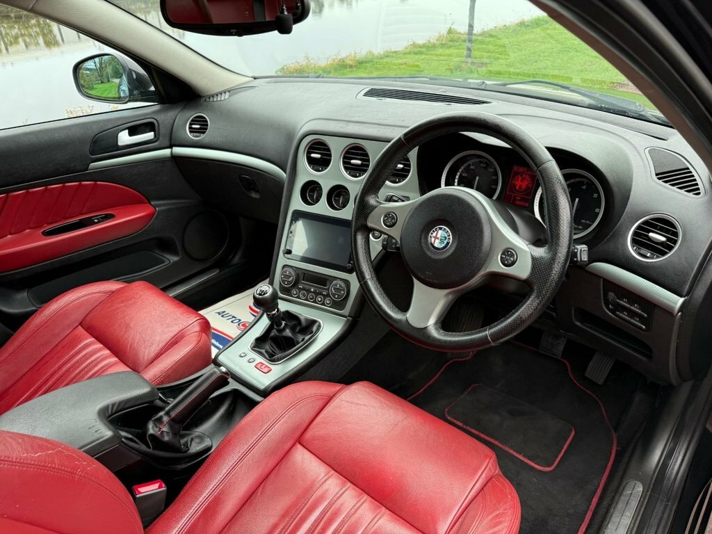 Alfa Romeo 159 2.4 Jtdm Black #9