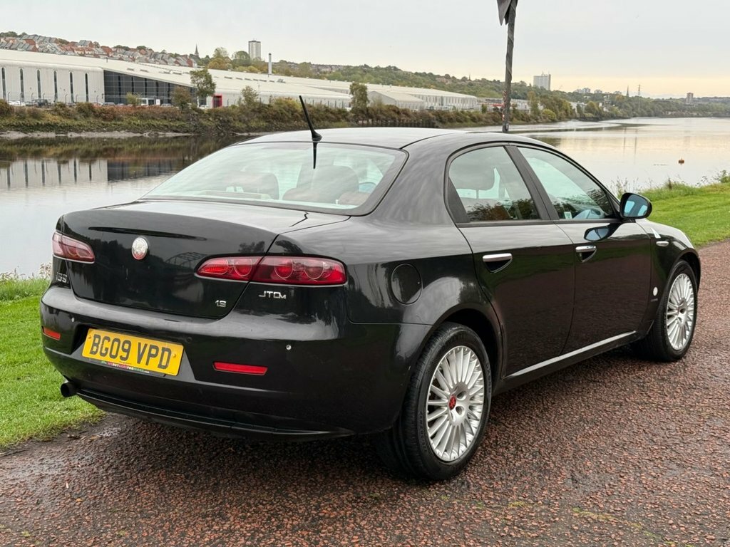 Alfa Romeo 159 2.4 Jtdm Black #4
